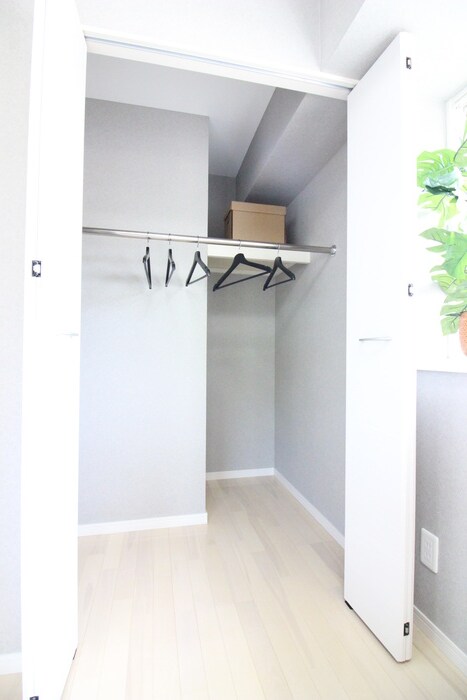 物件内観写真11　(収納)