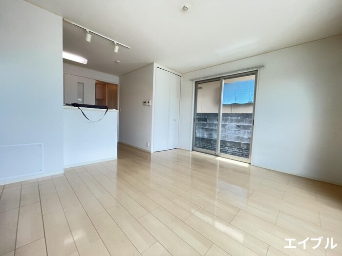 物件内観写真6　(居室)