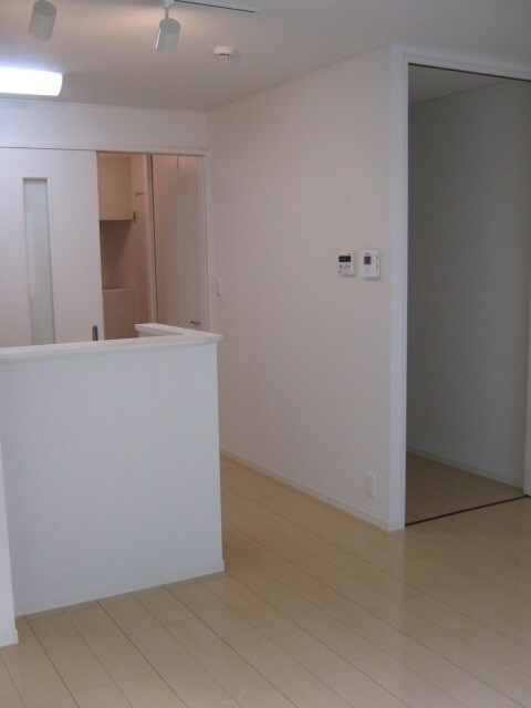 物件内観写真13　(居室)