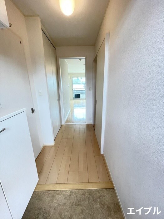 物件内観写真19　(玄関)