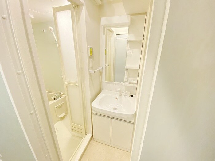 物件内観写真11　(洗面)