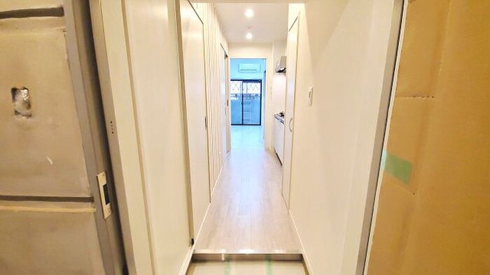 物件内観写真14　(玄関)