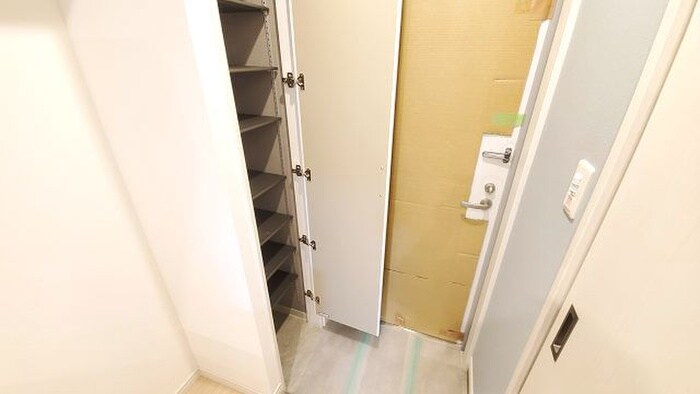 物件内観写真16　(靴箱)