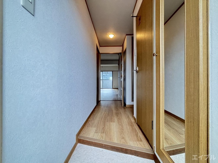 物件内観写真17　(廊下)