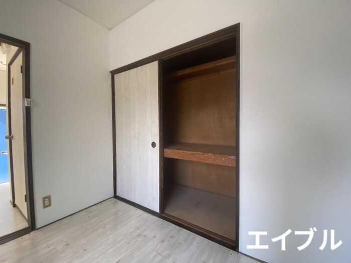 物件内観写真12　(収納)