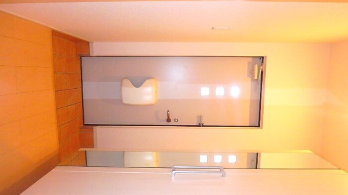 物件内観写真15　(玄関)