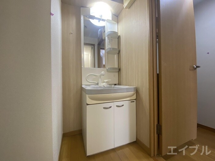 物件内観写真13　(洗面)