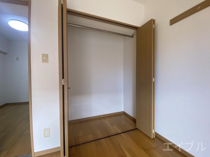 物件内観写真15　(収納)