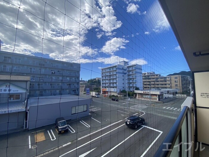 物件内観写真17　(室内からの展望)