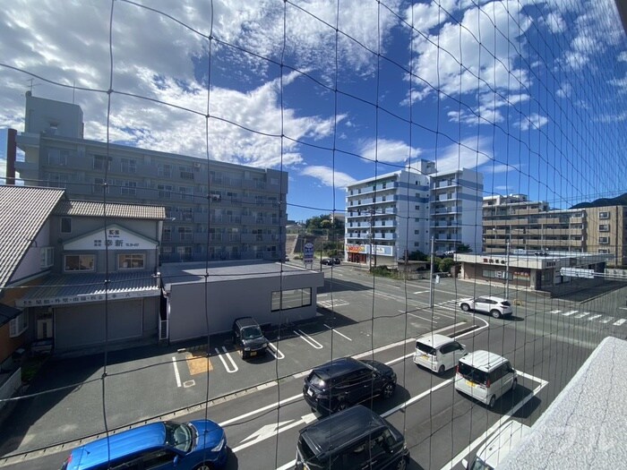 物件内観写真18　(室内からの展望)