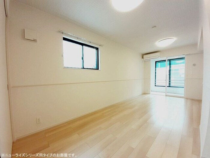 物件内観写真2　(居室)