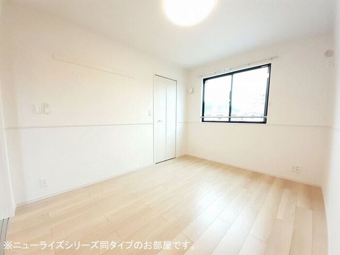 物件内観写真3　(居室)