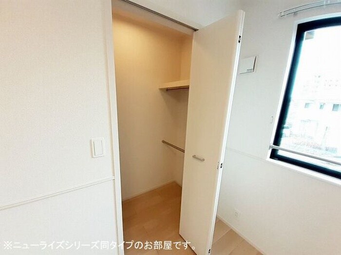 物件内観写真6　(収納)