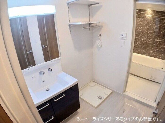 物件内観写真9　(洗面)