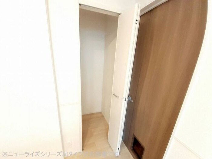 物件内観写真11　(収納)