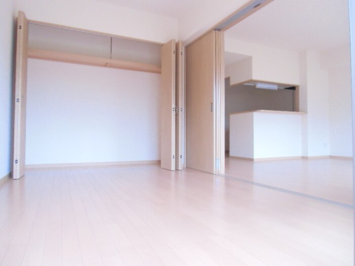 物件内観写真8　(廊下)