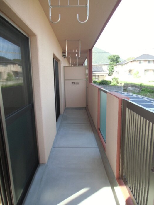 物件内観写真9　(ベランダ・バルコニー)