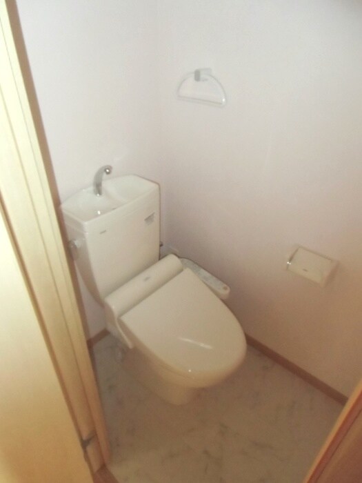 物件内観写真16　(トイレ)