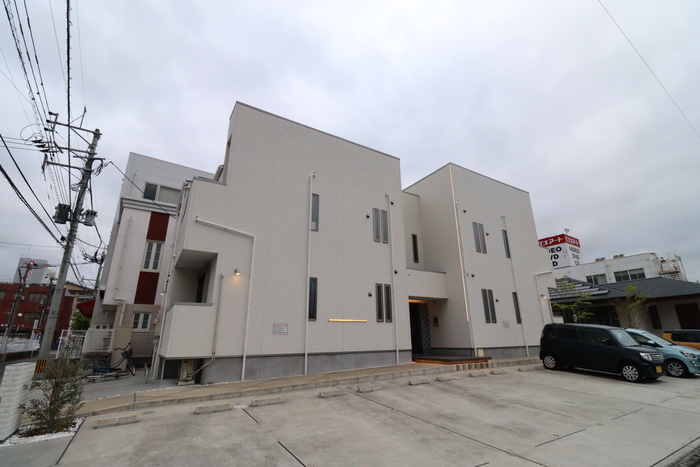 GRANDTIC　ジュリア川津