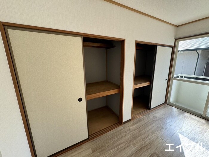 物件内観写真12　(収納)