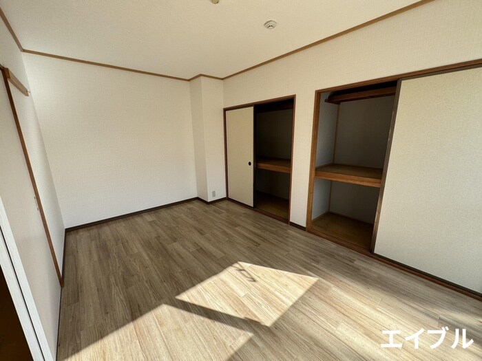 物件内観写真18　(居室)