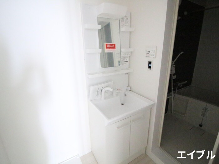 物件内観写真8　(洗面)