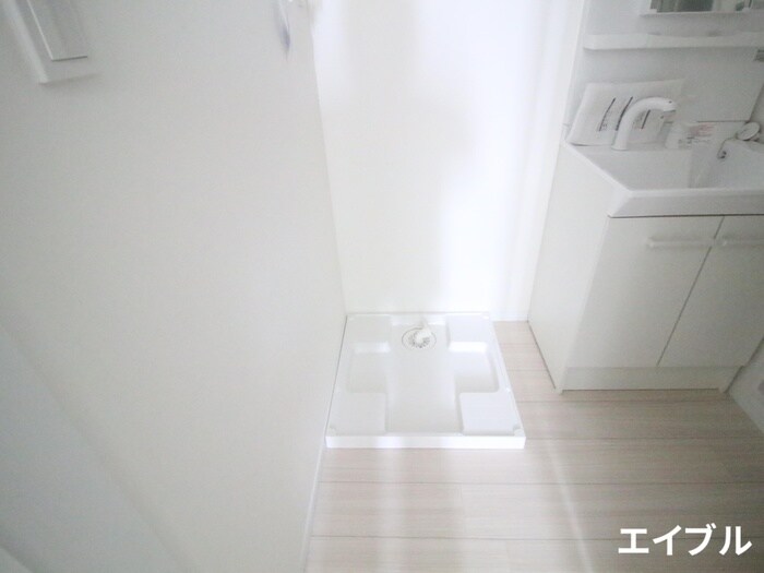 物件内観写真9　(洗濯機置場)