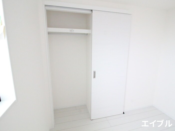 物件内観写真12　(収納)