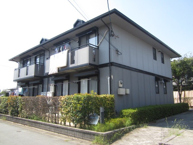 物件外観写真1　(エントランス部分)