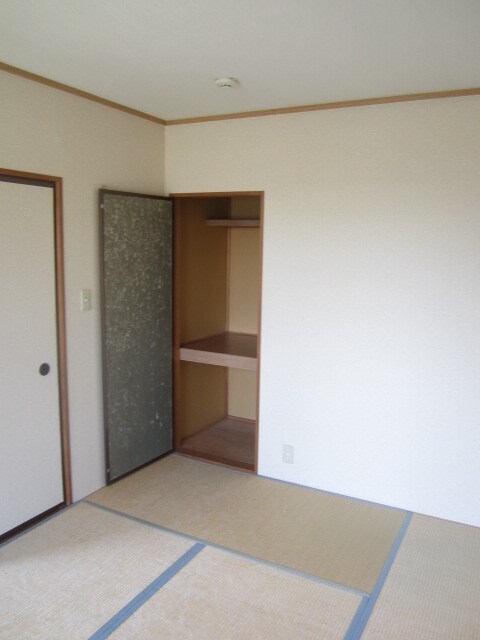 物件内観写真7　(居室)