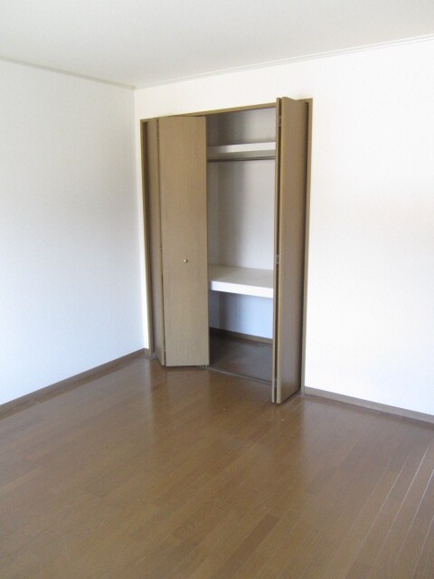 物件内観写真13　(収納)