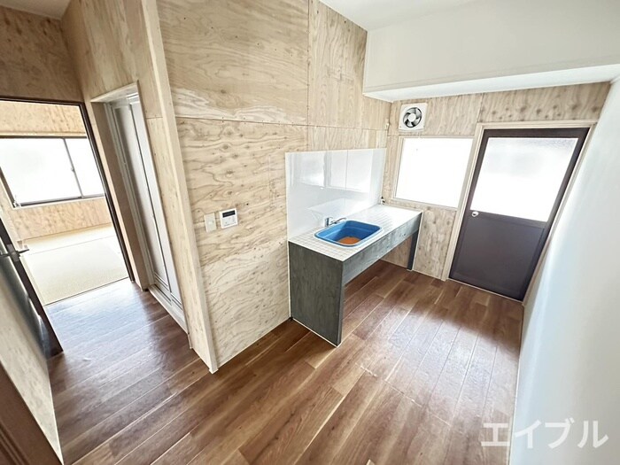 物件内観写真4　(居室)