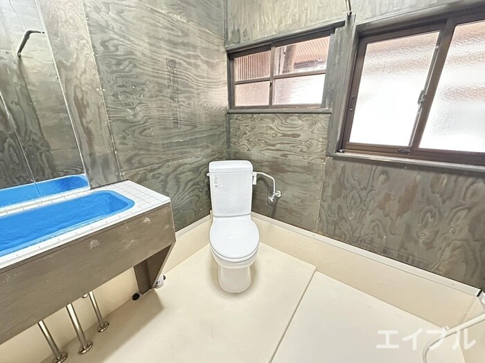 物件内観写真5　(トイレ)