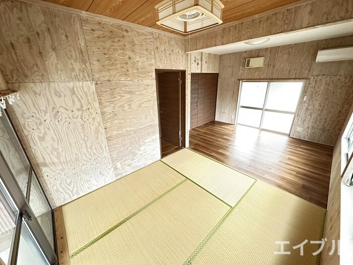 物件内観写真9　(居室)