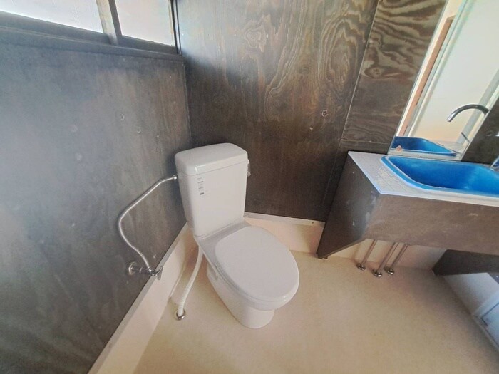 物件内観写真9　(トイレ)