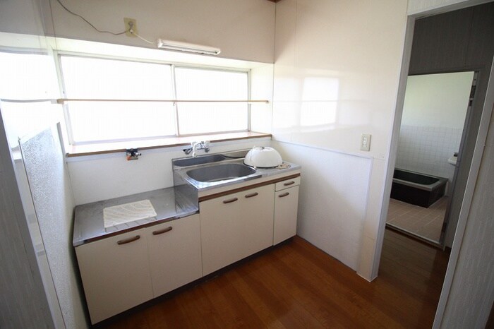 真名子棟割のキッチン