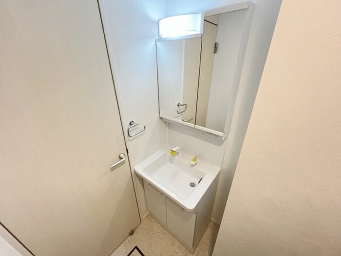 物件内観写真9　(洗面)