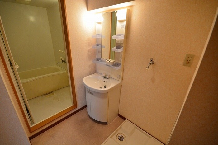 物件内観写真11　(洗面)