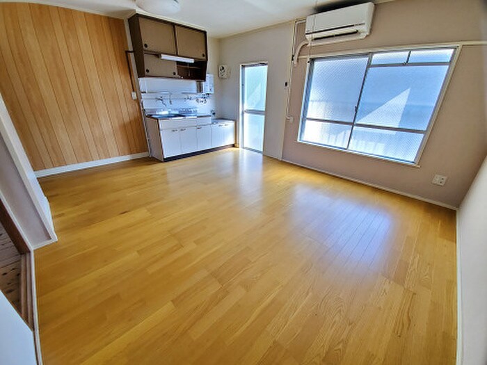 物件内観写真4　(居室)