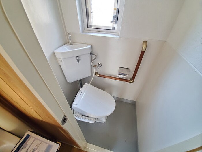 物件内観写真10　(トイレ)