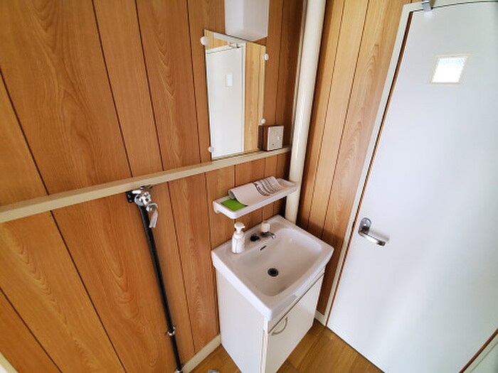 物件内観写真11　(洗面)