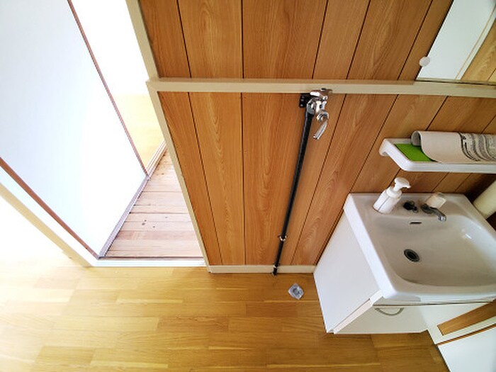 物件内観写真14　(洗濯機置場)