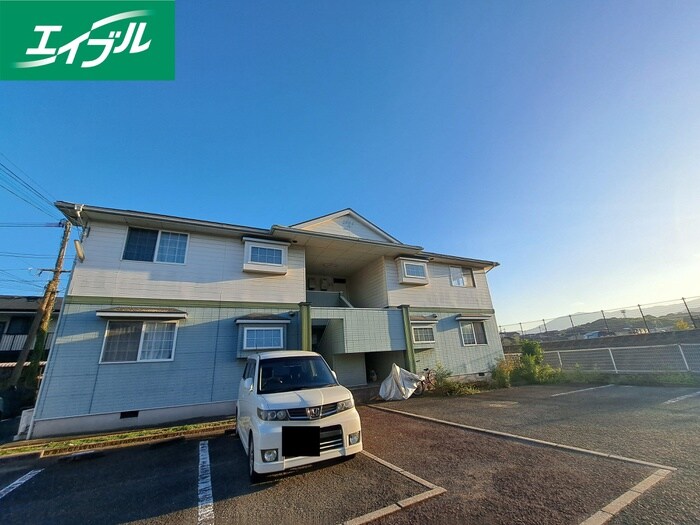 物件外観写真5　(駐車場)