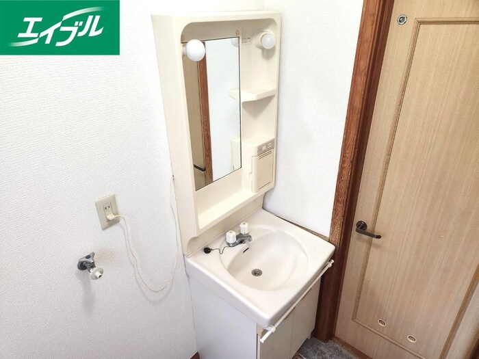 物件内観写真12　(洗面)