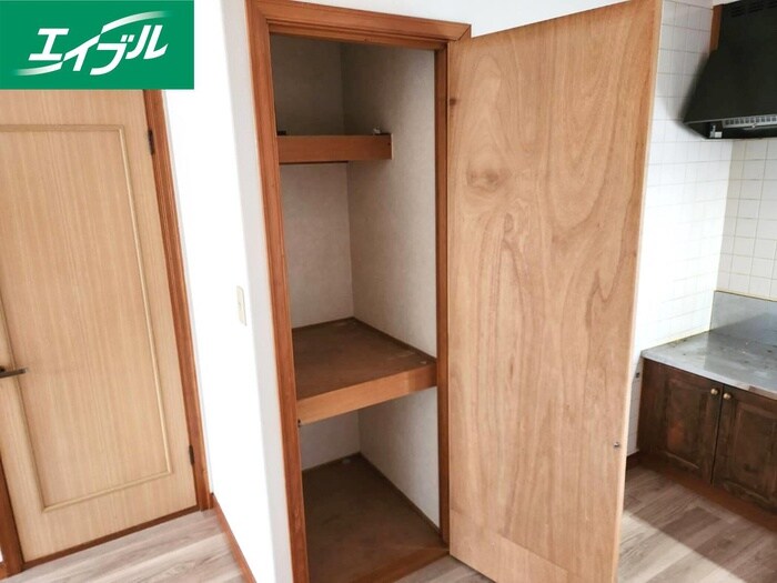 物件内観写真14　(収納)