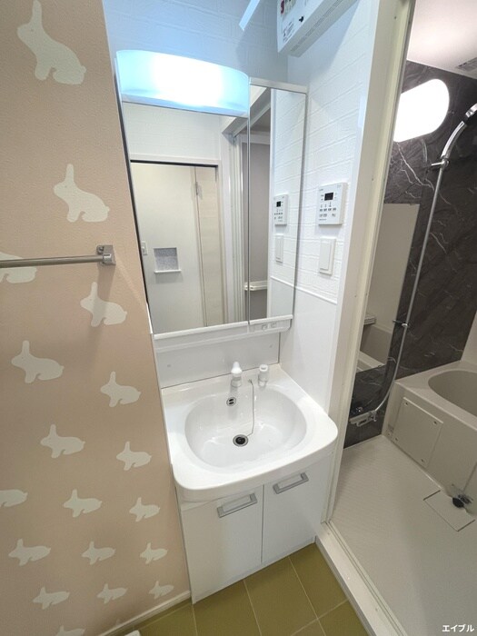 物件内観写真12　(洗面)