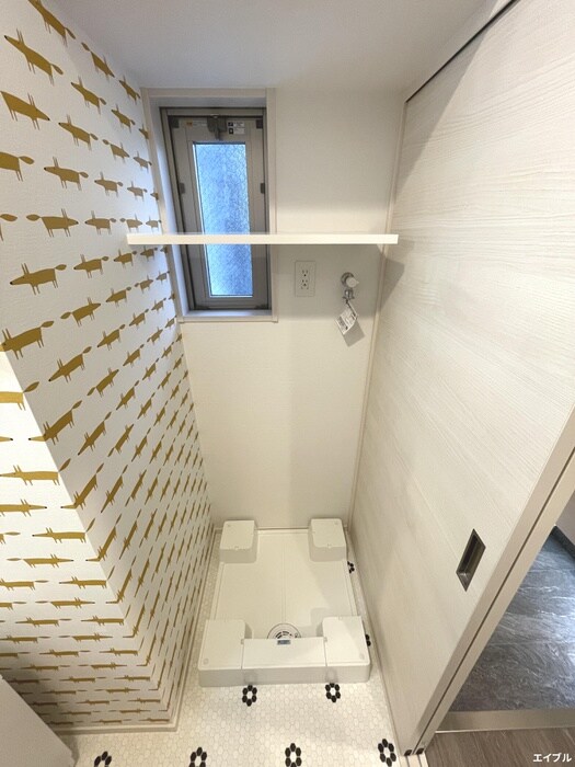 物件内観写真14　(洗濯機置場)