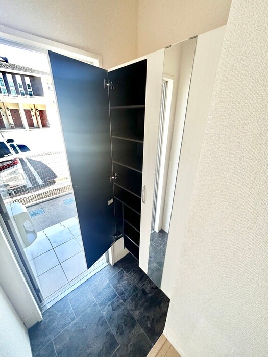 物件内観写真16　(靴箱)