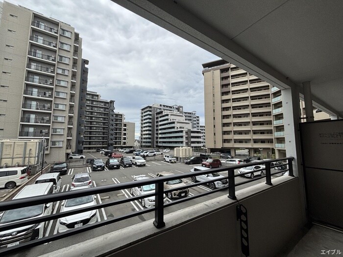 物件内観写真21　(室内からの展望)