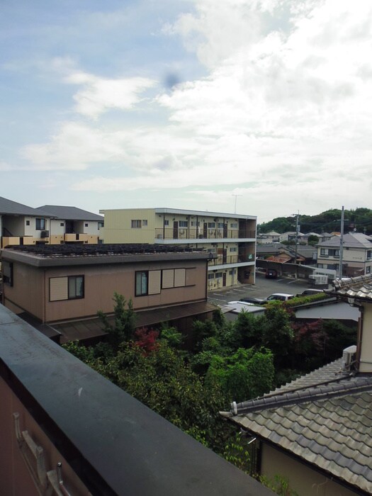 物件内観写真14　(室内からの展望)